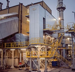 Entstaubung und Neutralisation von Rauchgas aus WR-Kesseln - Installation mit einem mechanischen Reaktor mit horizontalen Schlauchfiltern